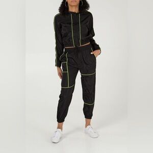 QED London cropped jacket and sweatpants (two-piece)